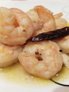 Una foto de Langostinos al ajillo