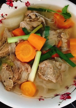 Hình của món Hủ tiếu sườn non.