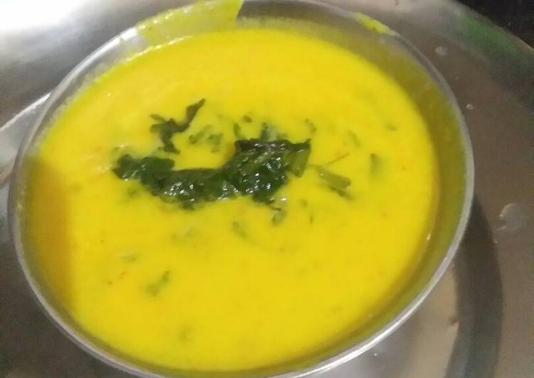 Step-by-Step Guide to Make Any-night-of-the-week Palak kadi