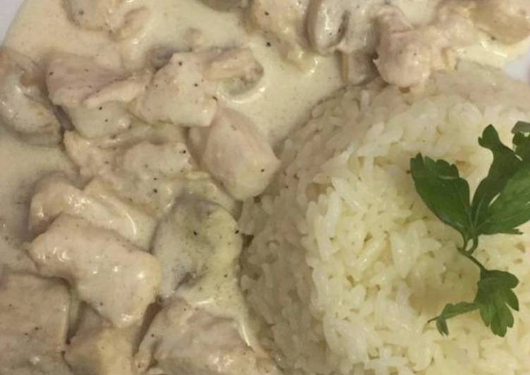 دجاج بالكريمة