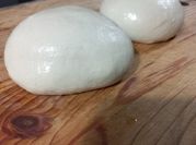 Una foto de masa de pizza