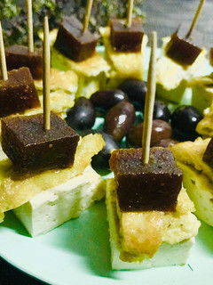 Una foto de Queso-tofu frito, en pincho