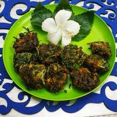 A picture of রুজোট পাতার বড়া। Perilla leaf fritters.