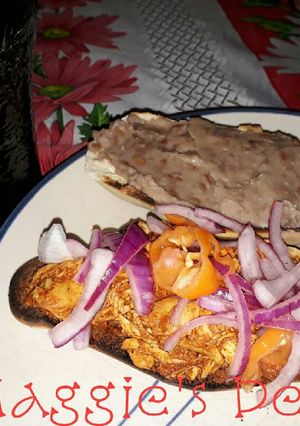 Una foto de Pollo en achiote al horno