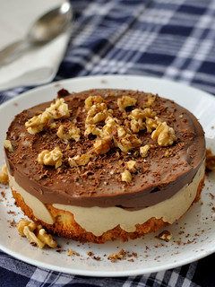 Una foto de Tarta de nueces y chocolate