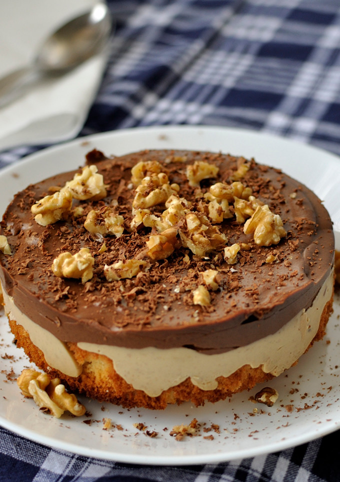 Una foto de Tarta de nueces y chocolate