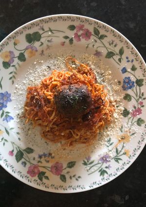 A picture of Baked Spaghetti with Turkey Meat Balls.