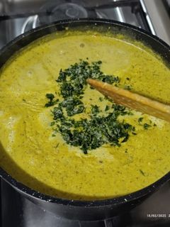 عکسی از دستور سوپ بروکلی با قارچ و مرغ