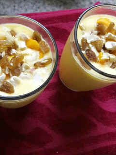 A picture of Mango lassi.