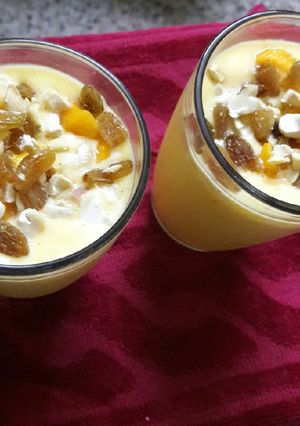 A picture of Mango lassi.