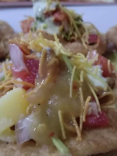 A picture of Papri chat.