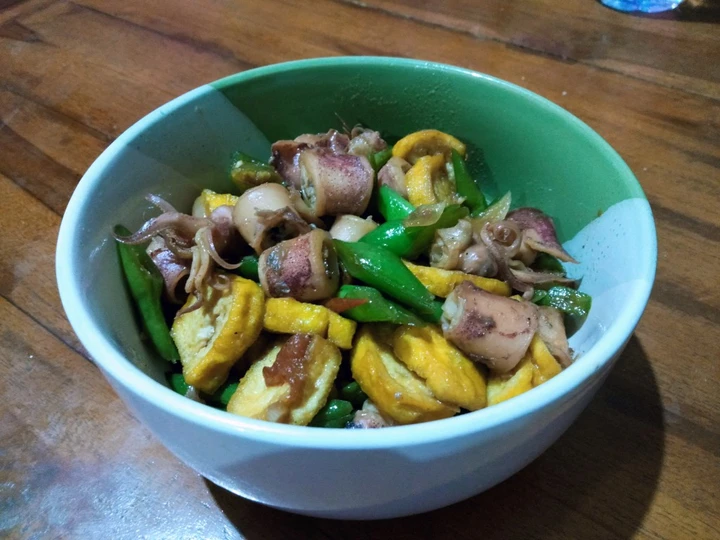 Cara Sederhana Menyiapkan Resep  Oseng cumi asin tahu pedas Manis yang Lezat Sekali, Enak