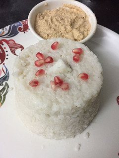 தேங்காய் பூண்டு கஞ்சி (Thengai poondu kanji Recipe in Tamil) செய்முறை முக்கிய புகைப்படம்