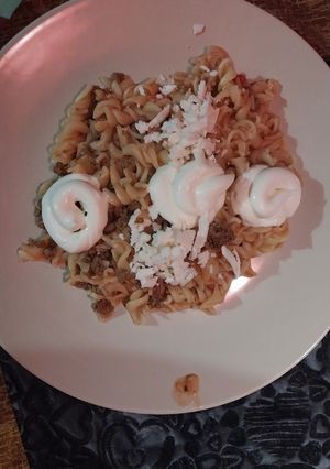 A picture of Pasta with Ground Beef 🫢😋.
