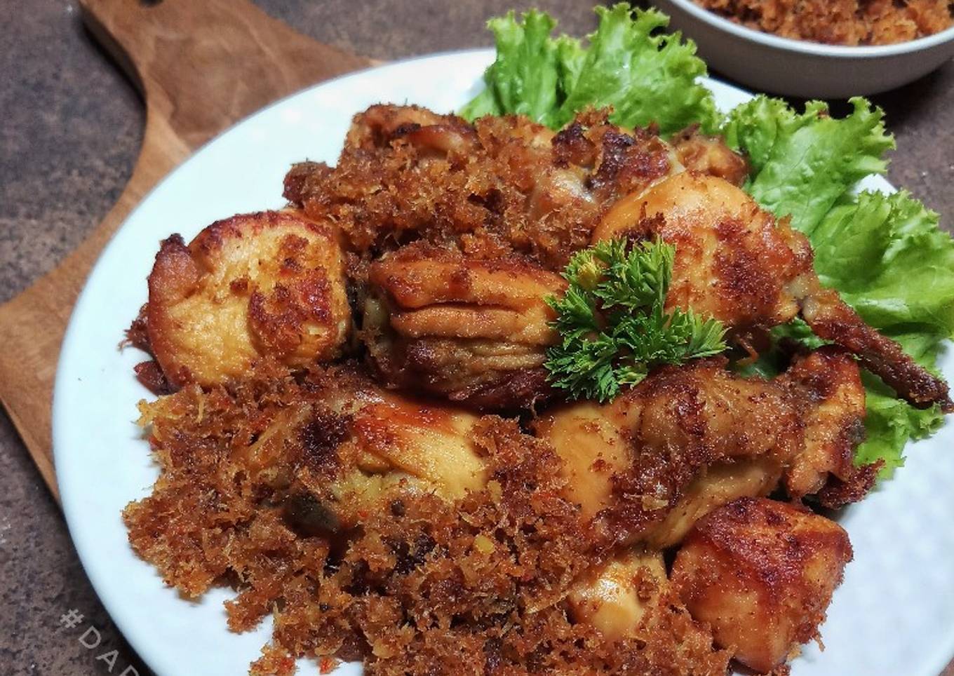 AYAM GORENG SERUNDENG pedas