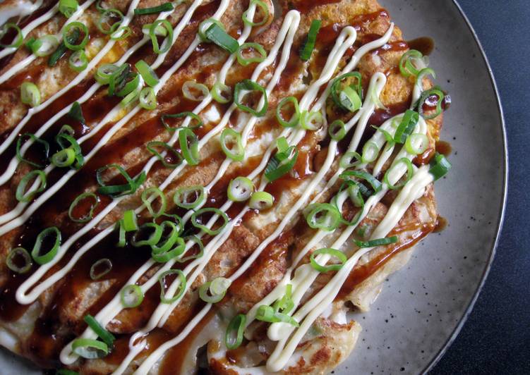 ‘Ikayaki’ Squid Okonomiyaki