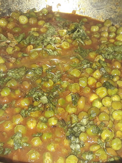 मटर की घुघनी (झोल वाली) (Matar ki ghughuni (jhol wali)recipe in hindi) रेसिपी मुख्य फोटो