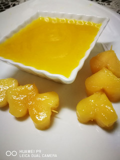 A picture of Mango sauce.