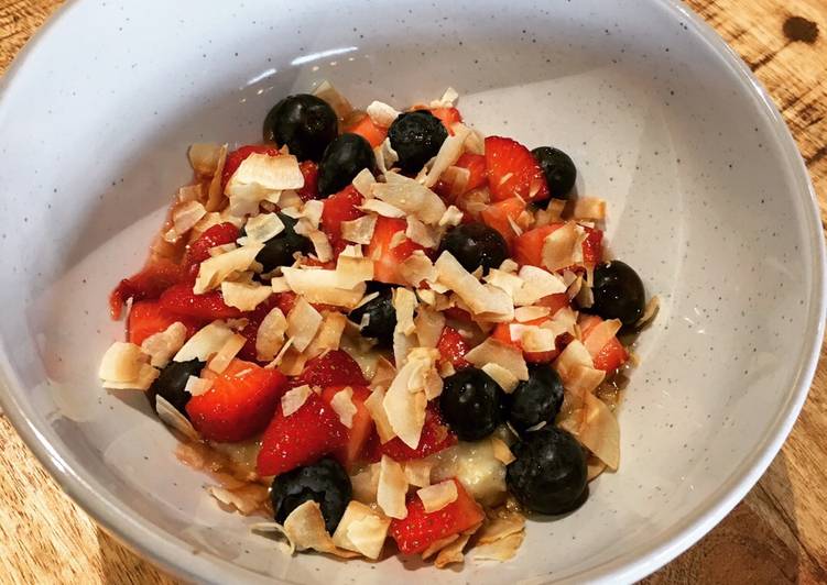 Easiest Way to Prepare Ultimate Strawberry & Toasted Coconut Porridge Bowl