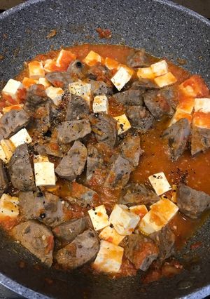Hình của món Bò viên, đậu hũ sốt cà.