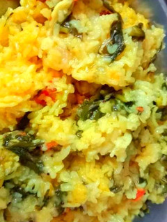 मूंग दाल पालक खिचड़ी (Moong dal palak khichdi recipe in hindi) रेसिपी मुख्य फोटो