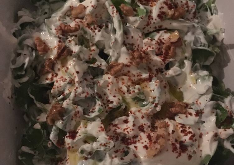 Steps to Prepare Ultimate Purslane Salad With Strained Yogurt Sauce