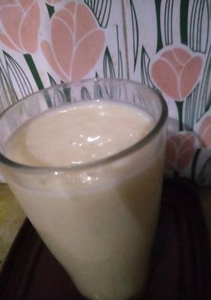 A picture of Mango shake.