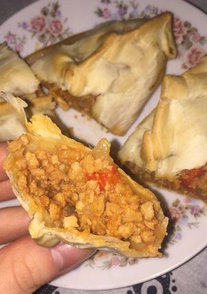 Una foto de Empanadas veganas de soja texturizada 💜🥳