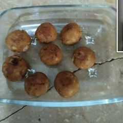 A picture of Persian Potato and Meat Balls.