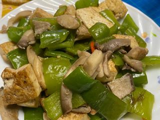 板豆腐炒青椒