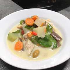 A picture of Sayur Lodeh.