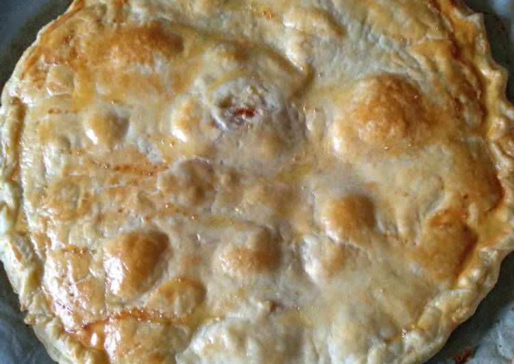 Empanada de atún con pisto