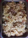 Corbatitas con Queso y Cebolla Caramelizada