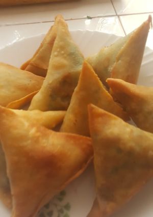 A picture of Vegetable samosas.