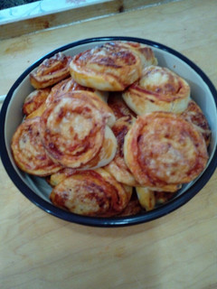 Pizzás csiga recept fotója