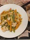Pasta con verduras y pechuga en salsa carbonara!!
