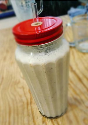 Una foto de Licuado de plátano con 3 ingredientes en 3 pasos