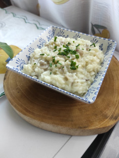 Una foto de Risotto de setas y queso azul