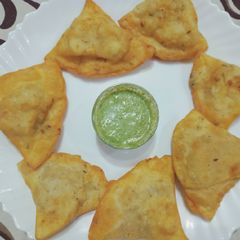 A picture of Potato samosa|Aloo ka samosa with homemade dough ND sheets.