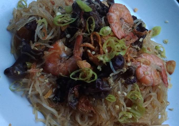Resep memasak Bihun goreng seafood+jamur kuping dijamin lezat