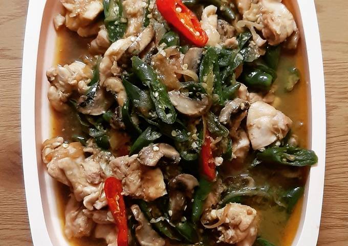 Tumis Ayam Jamur - Gampang & Enak!