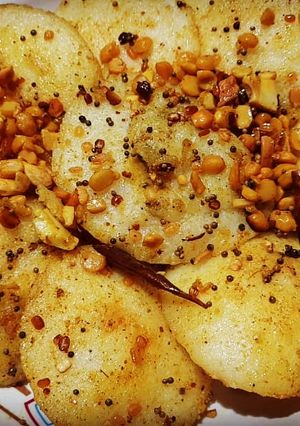 फ्राइड इडली (Fried idli recipe in Hindi) रेसिपी मुख्य फोटो