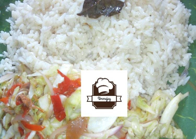 How to Prepare Quick White Rice wt Cabbage Sauce