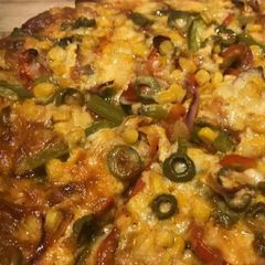 A picture of Corn cheese pizza.