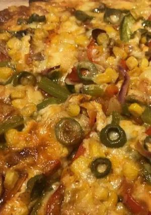 A picture of Corn cheese pizza.