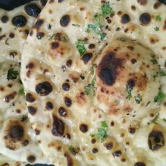 A picture of Tandoori butter naan without yeast.