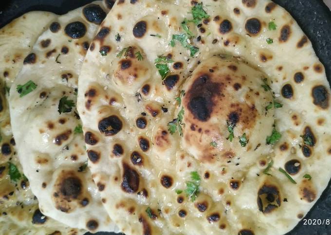 Recipe of Award-winning Tandoori butter naan without yeast