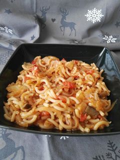 Una foto de Repollo con fideos