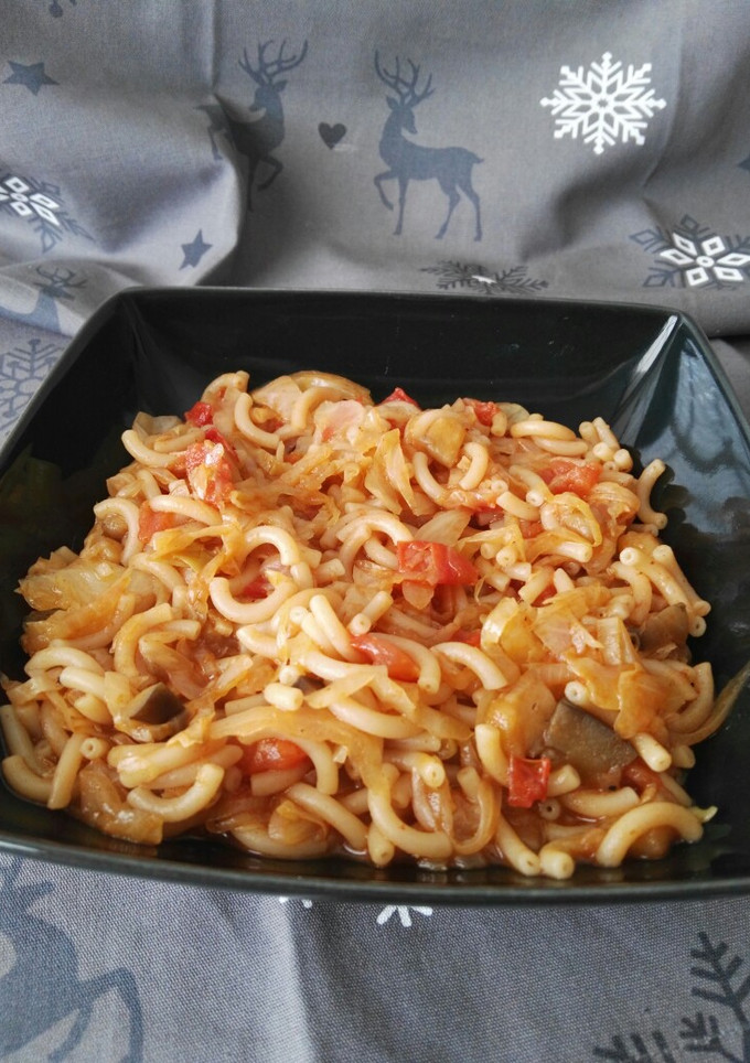 Una foto de Repollo con fideos