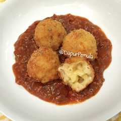 รูปของ Fried Mac and Cheese Balls